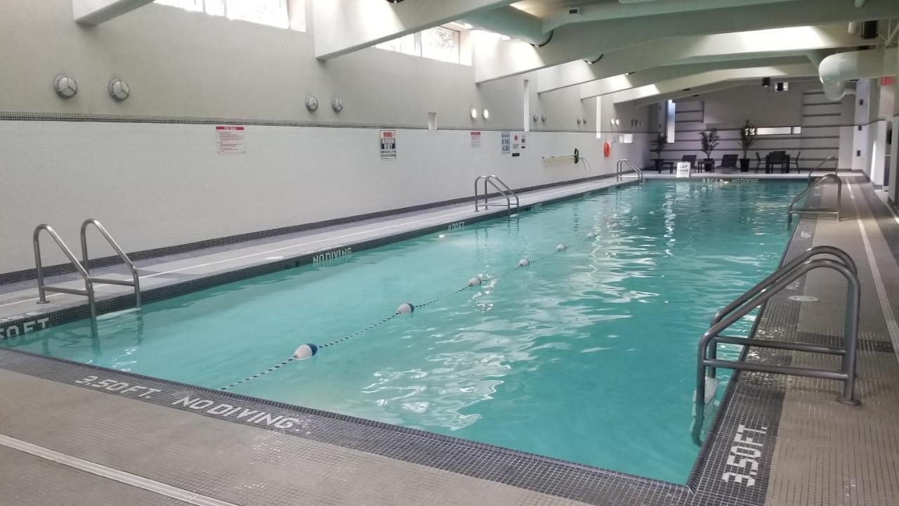 Spacious Dt 2-Bdr High-Rise With View, Pool, Gym Vancouver Eksteriør bilde